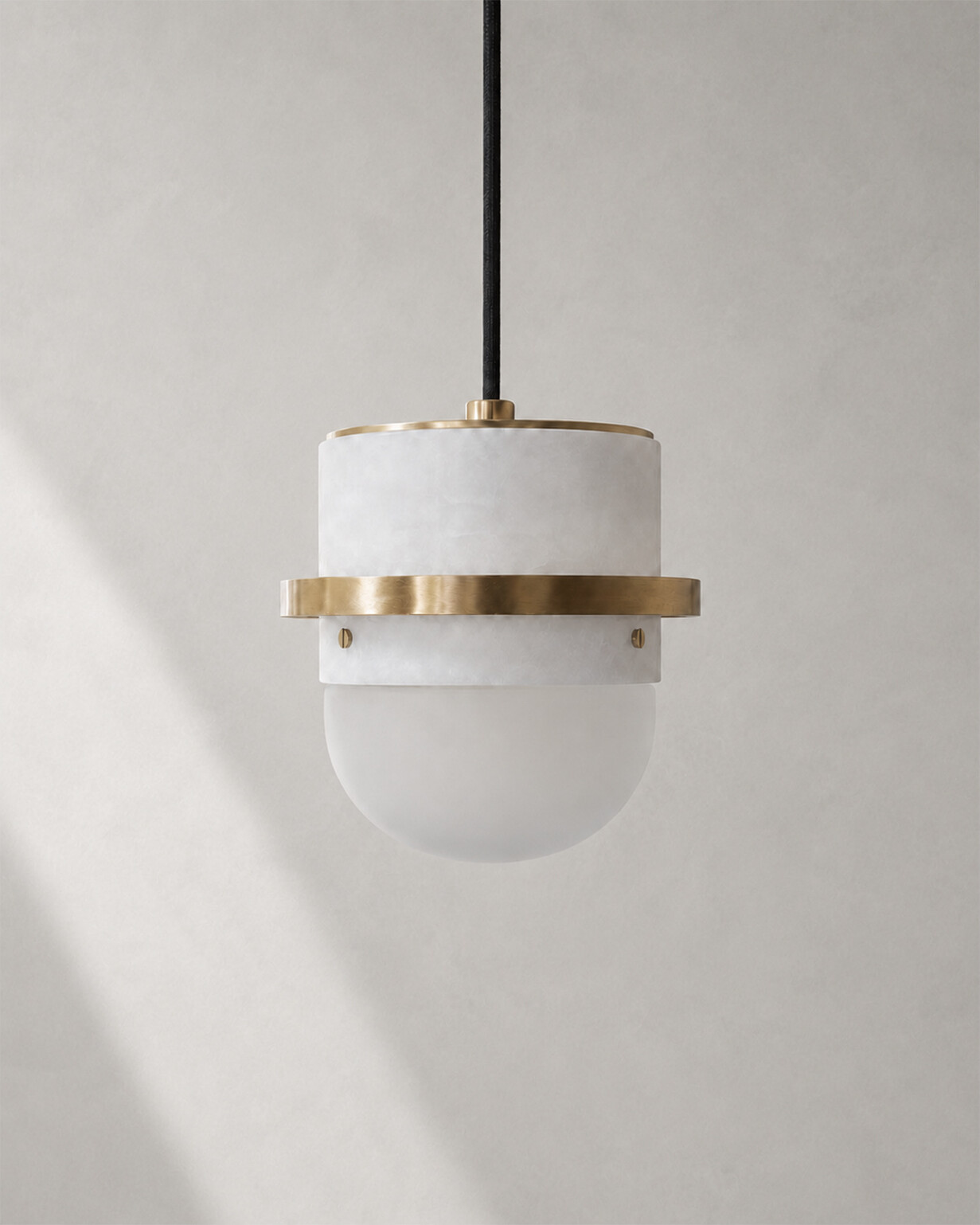 D'AILLEURS 2 pendant light in alabaster and brass